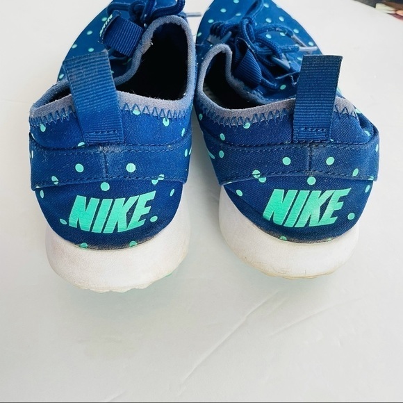 Nike polka dot sneakers size 7 blue - Picture 6 of 7